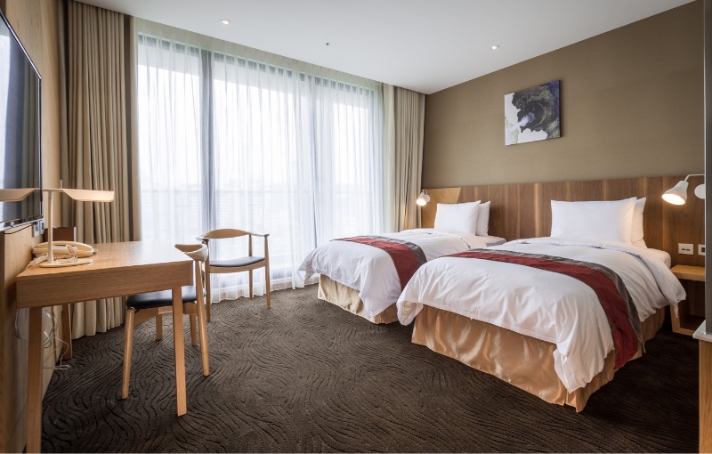 Superior Double Room thumbnail 2